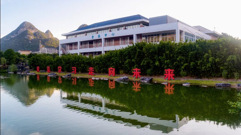 汽车连接器批发价格，如何选择性价比高的产品？**