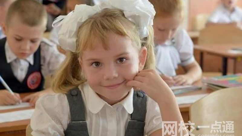 电子元器件与配件定制：揭秘区别与流程**